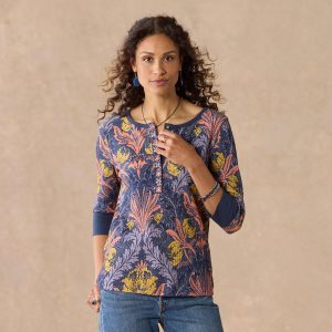 Rosehips Henley. Petite